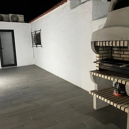 Agradable Bungalow Con Piscina-3