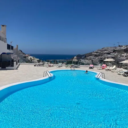 Spacious Flat With Ocean View-3