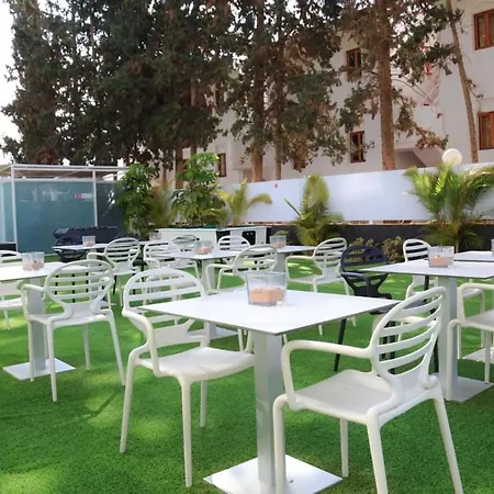 Deluxe Single Seaview With Half Board, Only Adults In Playa Del Ingles-3