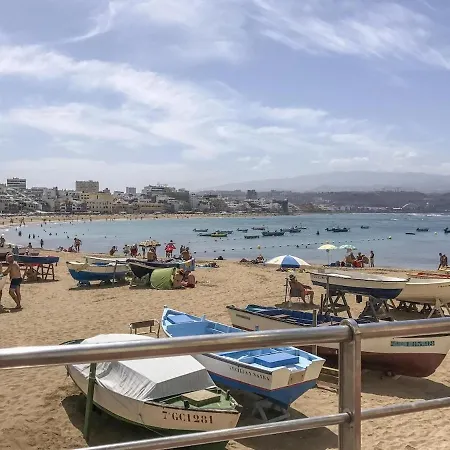 Lightbooking Las Palmas Canteras Beach-2