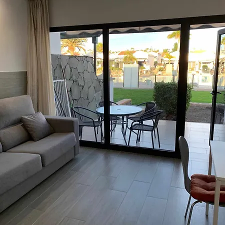 Bungalow Enfrente Piscina En Maspalomas-2
