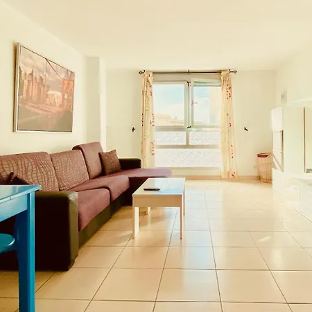 Crisp Modern House-2