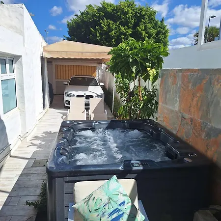 Bungalow 2-4 Playa Del Ingles With Jacuzzi-2