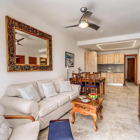 Granada II Apartments-2