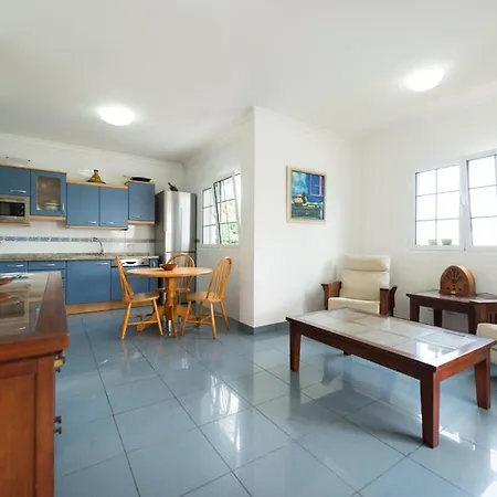 Villa Cosmos Chalet Con Gran Piscina Y Jardin Privado-2