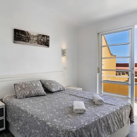 Moderno Triplex Sonneland-2