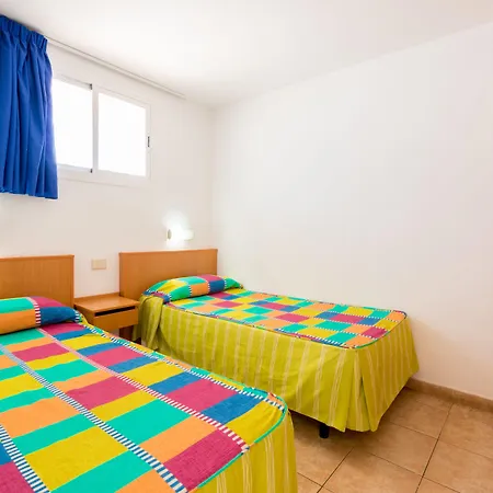 Apartamentos Karina-3