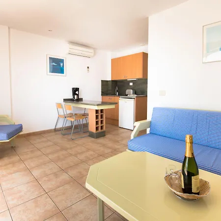 Apartamentos Karina-2