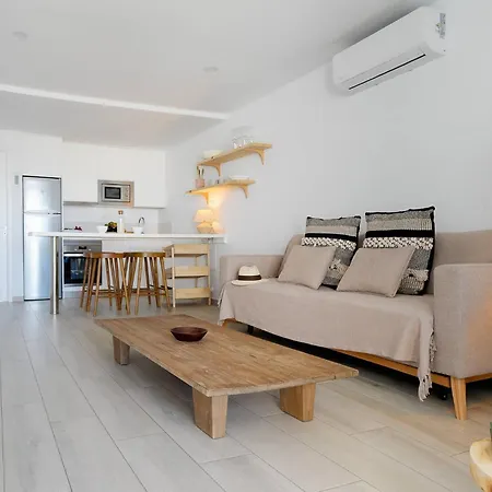 Deva Beach Boutique Apartments-2
