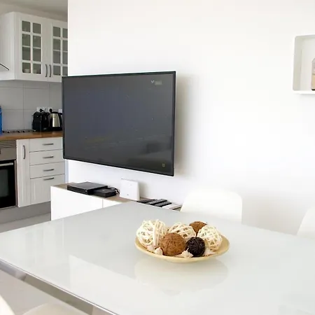 Fabulous Upper Floor Sea View-2
