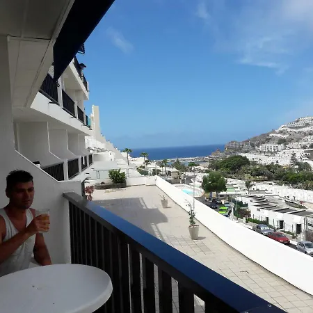 Spacious Flat With Ocean View-2