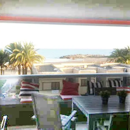 Apartamento En Playa De Las Burras-2