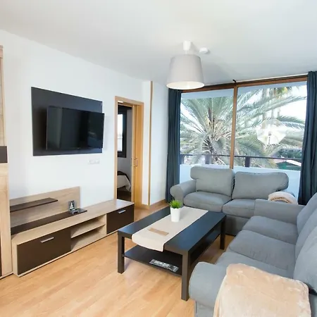 Palm Friendly Holiday Home-3
