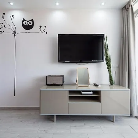4 Minutes Walk From Yumbo-3