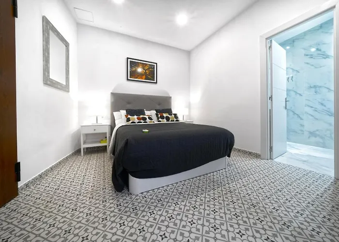 Casa Verde Comfortable Air-Conditioned Modern Apartments (Adults Only) Ingenio