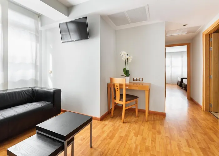 Best 11 Spa Hotels in Las Palmas de Gran Canaria near Playa Las Canteras