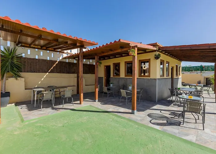 Hostal Valtisya Pool And Airport Telde admite animales