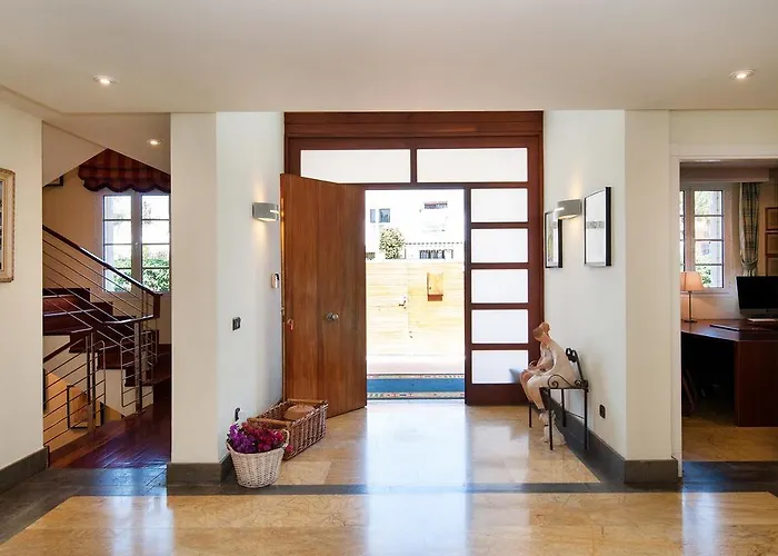 Pet friendly Sonnenland House For 12 By Villagrancanaria Maspalomas 