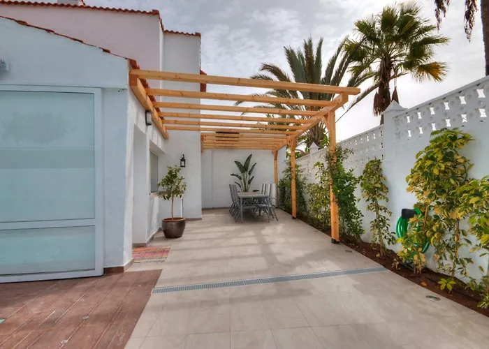Casa Cocodrilo By Casas Cocodrilo Villa Playa del Inglés met een Zwembad