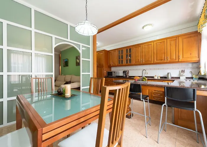 Spacious 3Br 5 Min Walk To Las Canteras - Parking Villa Las Palmas de Gran Canaria