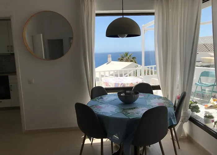 San Agustin Seaviews And Flowers